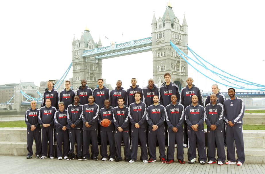 2011: I Nets in posa davanti al Tower Bridge